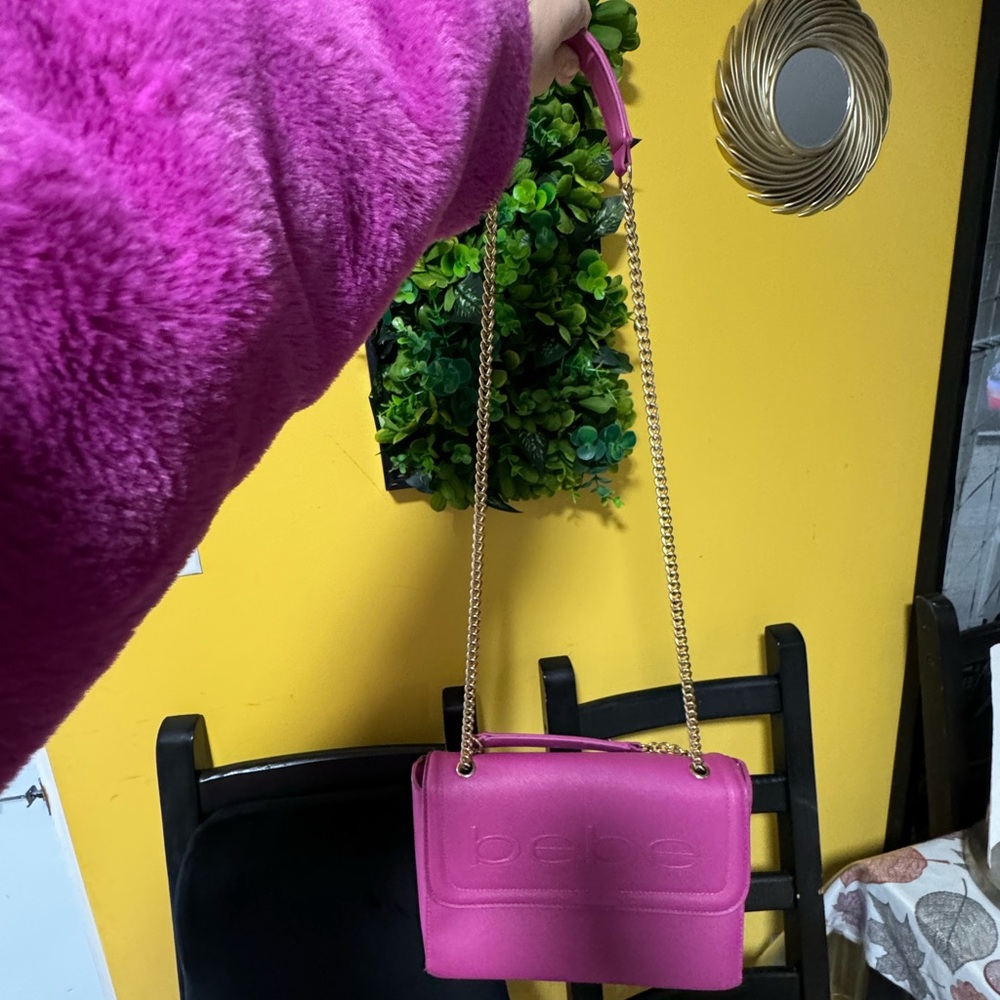🩷Bebe Bags lila Flap Shoulder Bag Crossbody Top Handle Gold Tone Chain Magenta